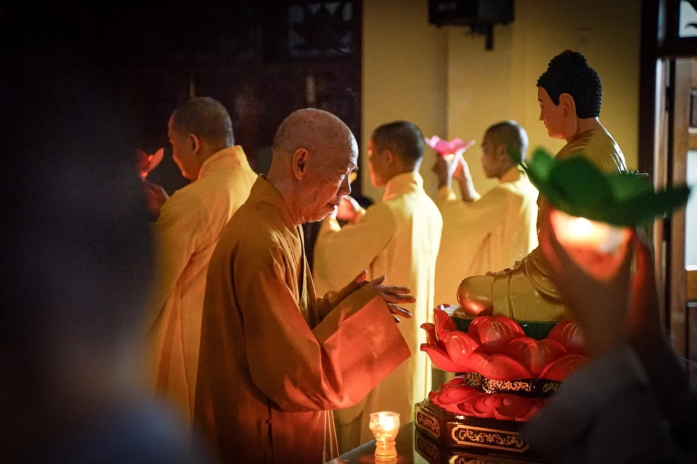 Quán thân trong thân